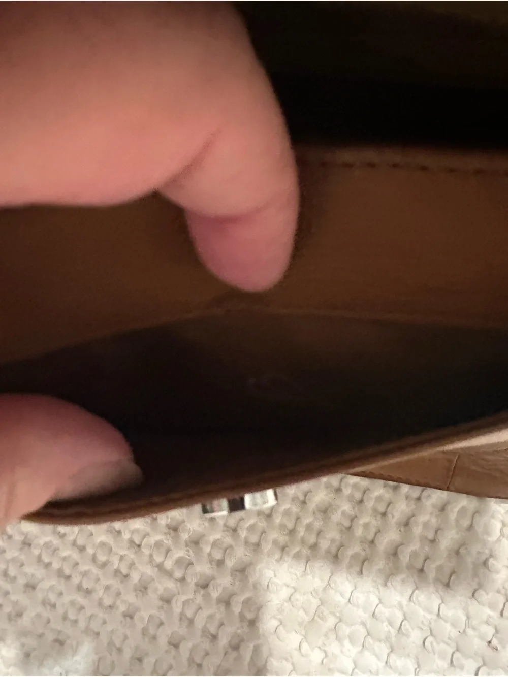 Fossil’s Classic Leather Crossbody Bag in Brown Leather